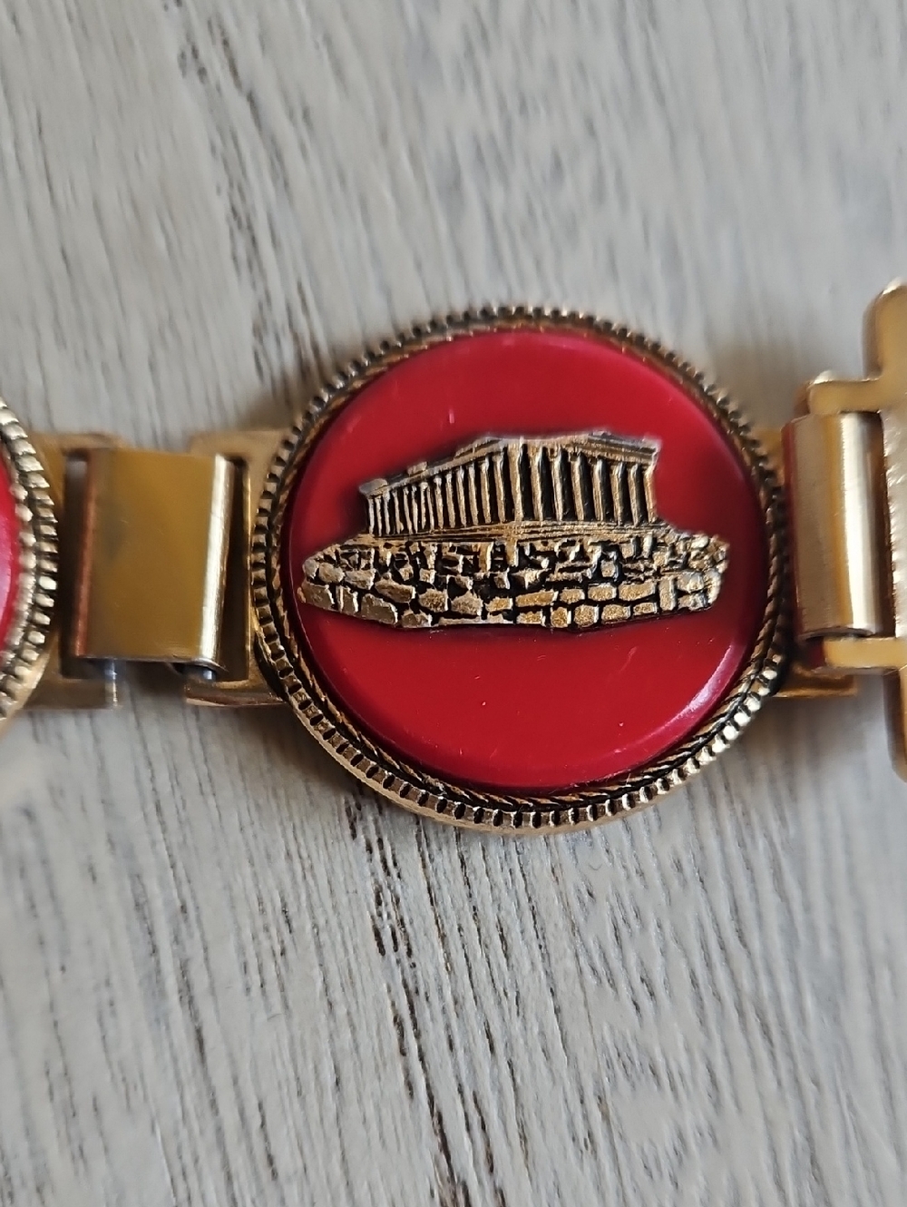 Gold-Tone Bracelet with Red Medallions and Historical Scenes Greece Rome Vintage - Picture 7 of 9